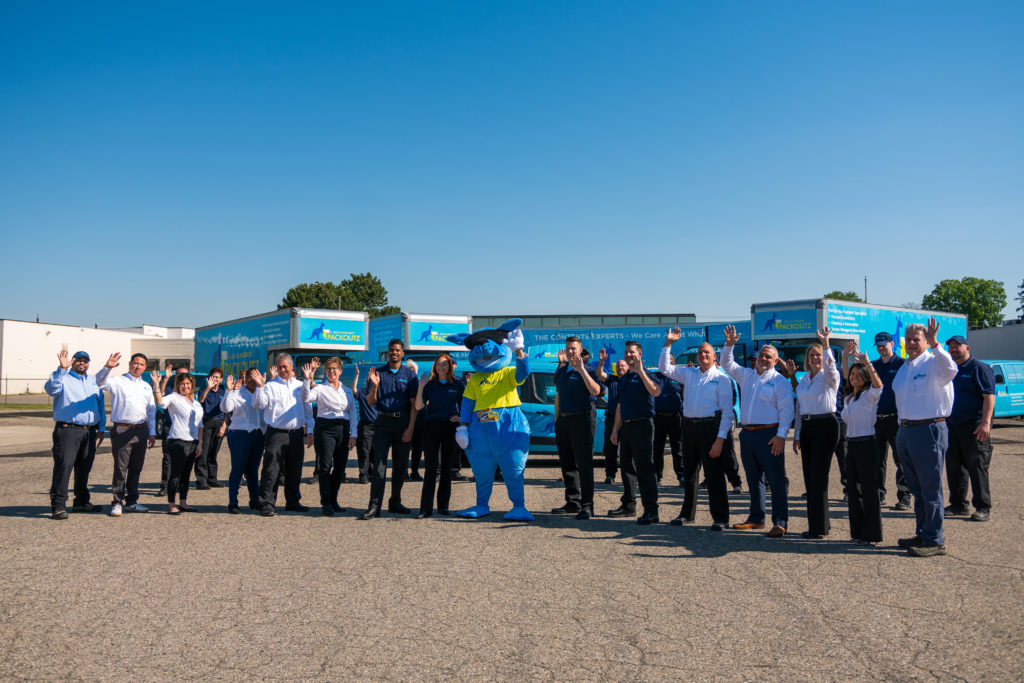 Blue Kangaroo Packoutz employees with Blue Kangaroo Mascot